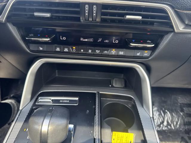 2025 Mazda CX-70 Premium Package