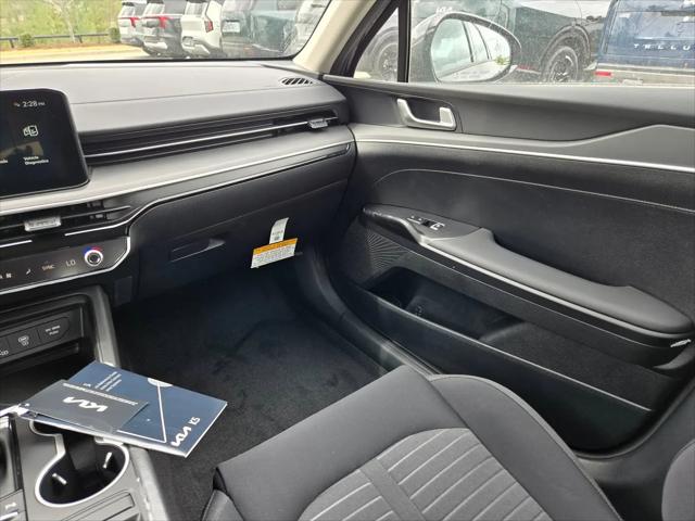 2026 Kia K5 LXS FWD