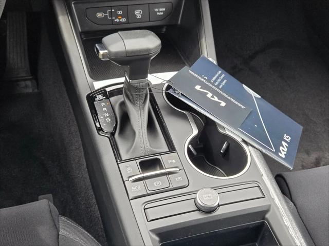 2026 Kia K5 LXS FWD