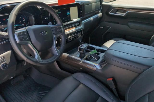 2025 Chevrolet Silverado 1500 4WD RST