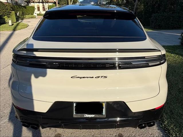 2025 Porsche Cayenne GTS