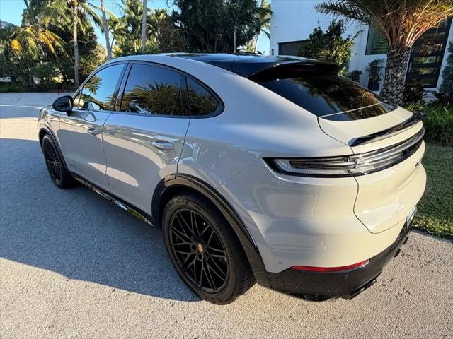 2025 Porsche Cayenne GTS