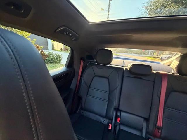 2025 Porsche Cayenne GTS