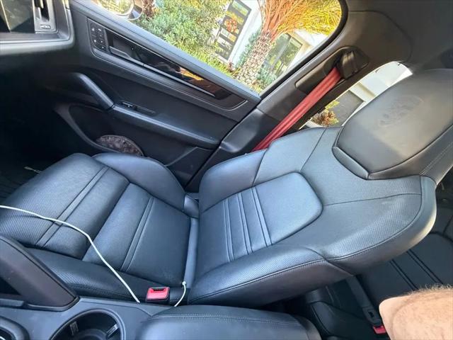 2025 Porsche Cayenne GTS