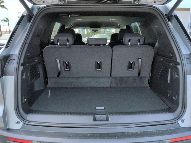 2026 Chevrolet Traverse FWD LT