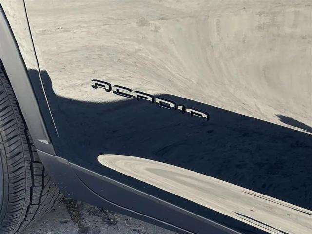 2026 GMC Acadia Elevation FWD