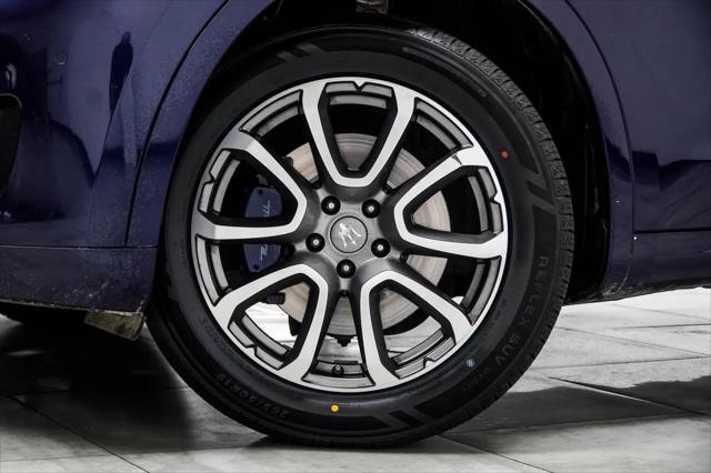 2017 Maserati Levante Standard