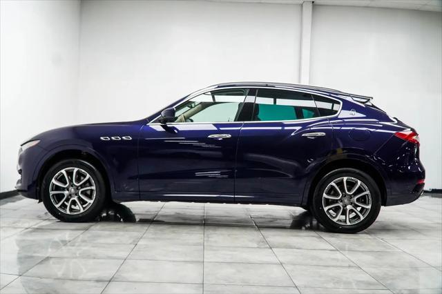 2017 Maserati Levante Standard