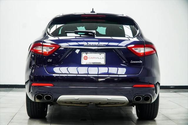 2017 Maserati Levante Standard