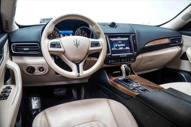 2017 Maserati Levante Standard