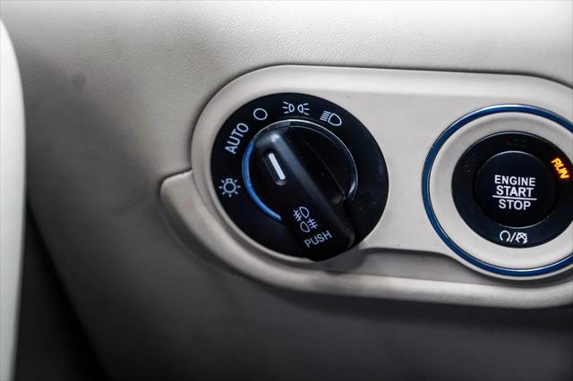 2017 Maserati Levante Standard