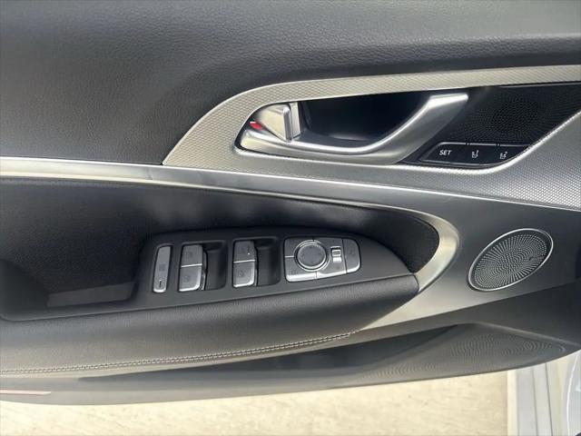 2026 Genesis G70 2.5T RWD Prestige