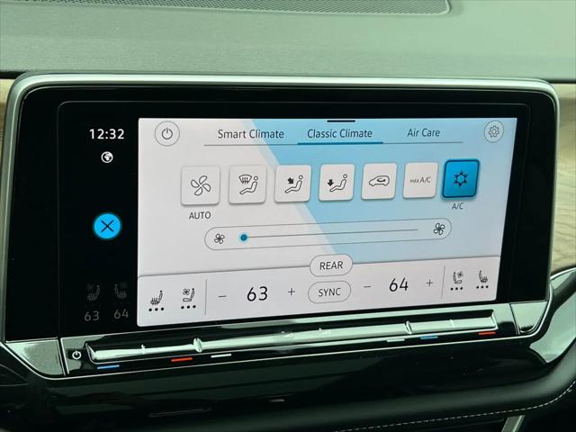 2026 Volkswagen Atlas SE with Technology