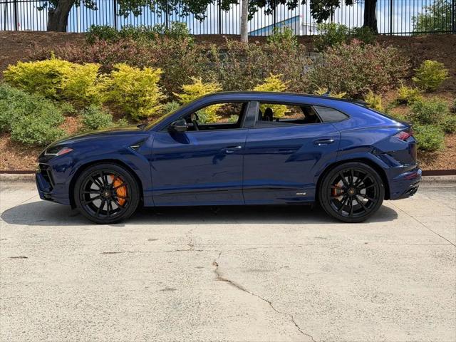 2023 Lamborghini Urus S