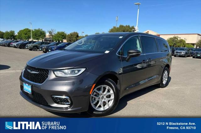 2023 Chrysler Pacifica Touring L for sale in Fresno, CA