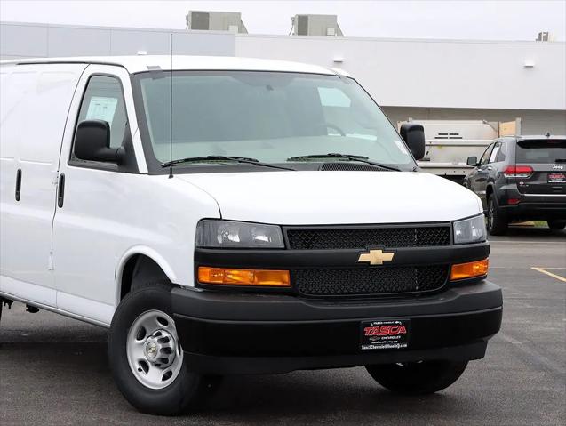 2026 Chevrolet Express Cargo Van 2500 Regular Wheelbase, WT, RWD