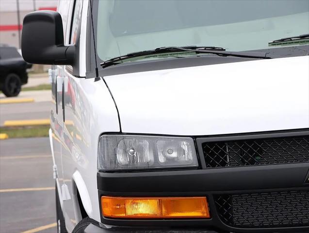 2026 Chevrolet Express Cargo Van 2500 Regular Wheelbase, WT, RWD