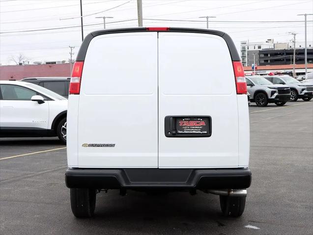 2026 Chevrolet Express Cargo Van 2500 Regular Wheelbase, WT, RWD