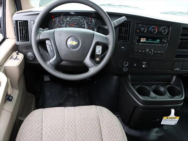 2026 Chevrolet Express Cargo Van 2500 Regular Wheelbase, WT, RWD