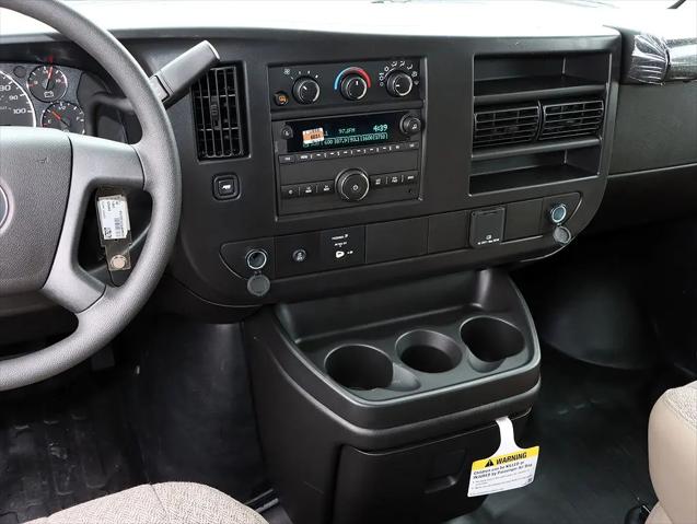 2026 Chevrolet Express Cargo Van 2500 Regular Wheelbase, WT, RWD