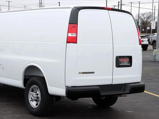 2026 Chevrolet Express Cargo Van 2500 Regular Wheelbase, WT, RWD