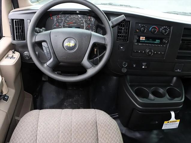 2026 Chevrolet Express Cargo Van 2500 Regular Wheelbase, WT, RWD
