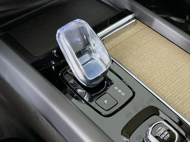 2026 Volvo XC60 B5 Core