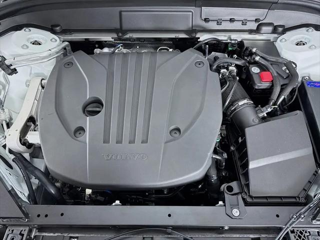 2026 Volvo XC60 B5 Core