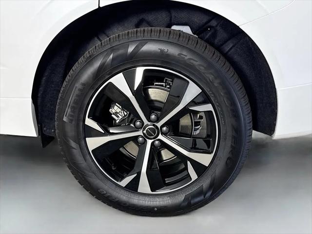 2026 Volvo XC60 B5 Core