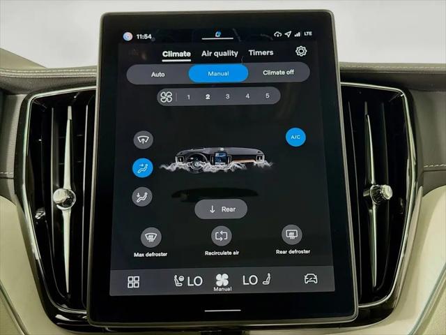 2026 Volvo XC60 B5 Ultra