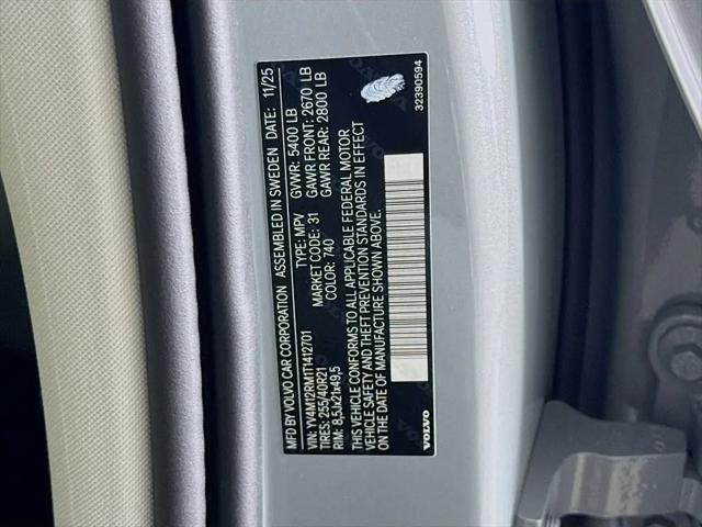 2026 Volvo XC60 B5 Ultra