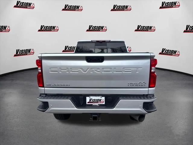 2022 Chevrolet Silverado 2500HD 4WD Crew Cab Standard Bed High Country
