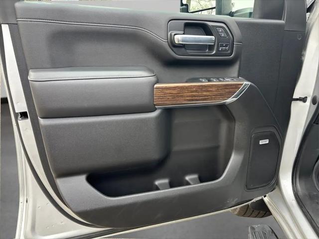 2022 Chevrolet Silverado 2500HD 4WD Crew Cab Standard Bed High Country