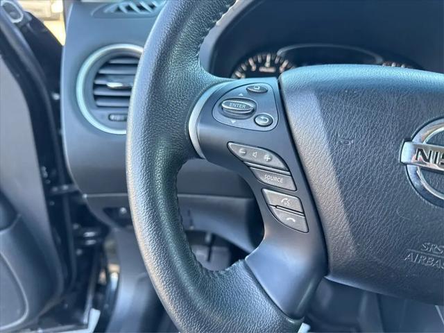 2015 Nissan Pathfinder SV
