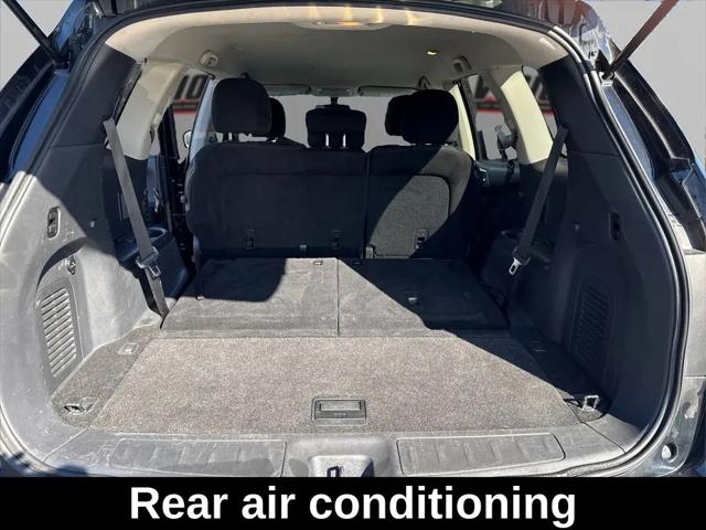 2015 Nissan Pathfinder SV