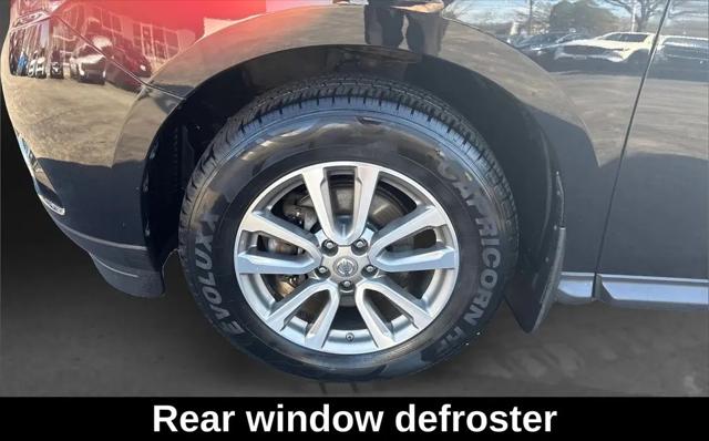 2015 Nissan Pathfinder SV