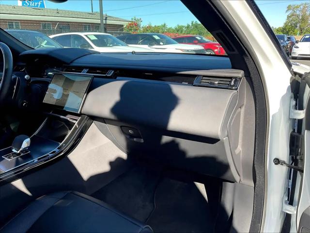 2026 Land Rover Range Rover Velar P250 Dynamic SE