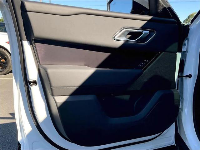 2026 Land Rover Range Rover Velar P250 Dynamic SE
