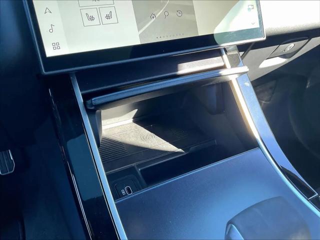 2026 Land Rover Range Rover Velar P250 Dynamic SE