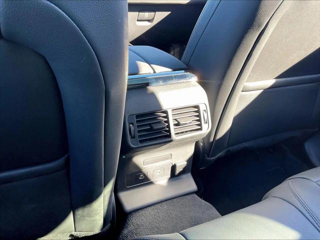 2026 Land Rover Range Rover Velar P250 Dynamic SE