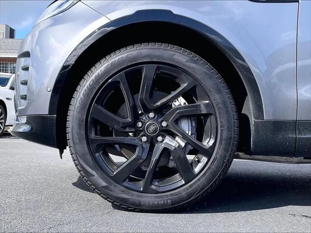 2025 Land Rover Discovery P300 Dynamic SE