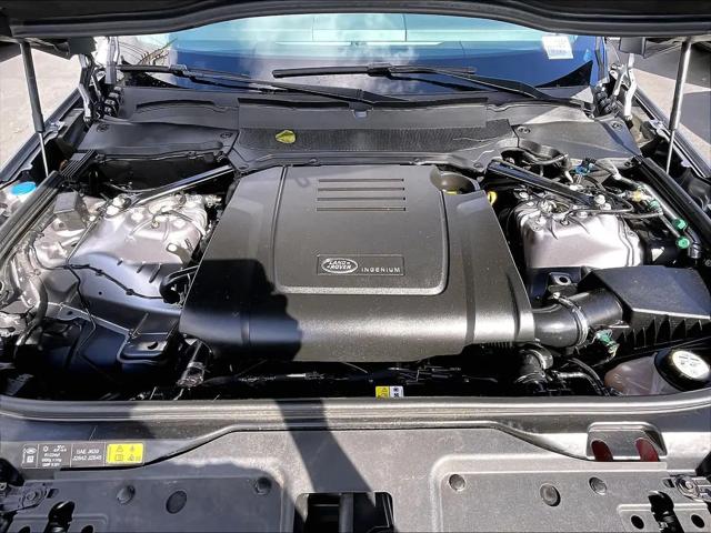 2025 Land Rover Discovery P300 Dynamic SE