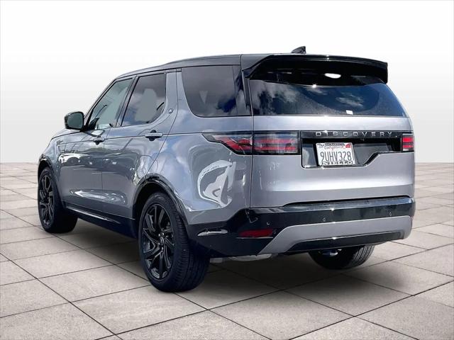2025 Land Rover Discovery P300 Dynamic SE