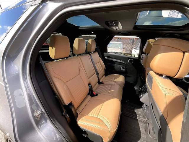 2025 Land Rover Discovery P300 Dynamic SE