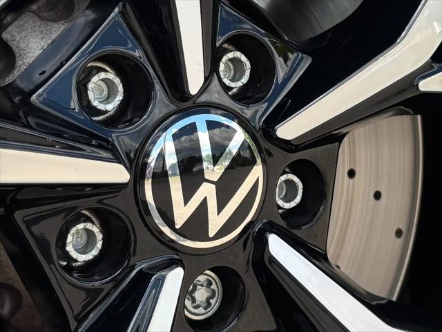 2024 Volkswagen Golf R 2.0T