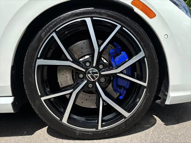 2024 Volkswagen Golf R 2.0T