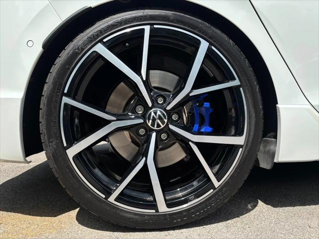 2024 Volkswagen Golf R 2.0T