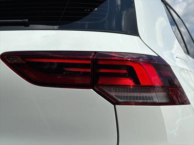 2024 Volkswagen Golf R 2.0T