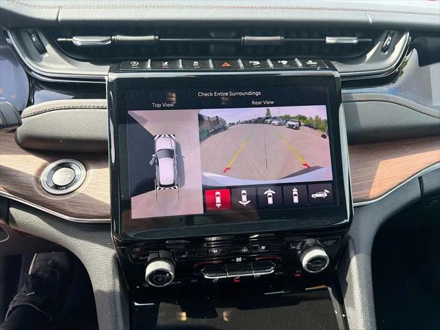 2023 Jeep Grand Cherokee L Summit 4x4