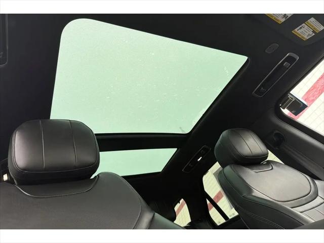 2025 Land Rover Range Rover Sport P360 SE